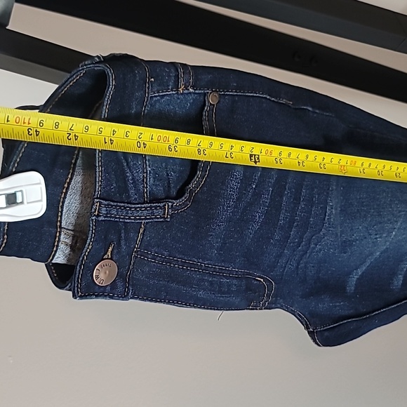 High-waisted jeans - Picture 15 of 15